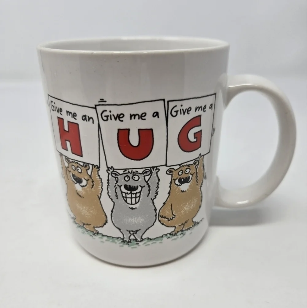VINTAGE NOS HALLMARK SHOEBOX GREETINGS COFFEE MUG CUP GIVE ME A HUG BEARS WHITE